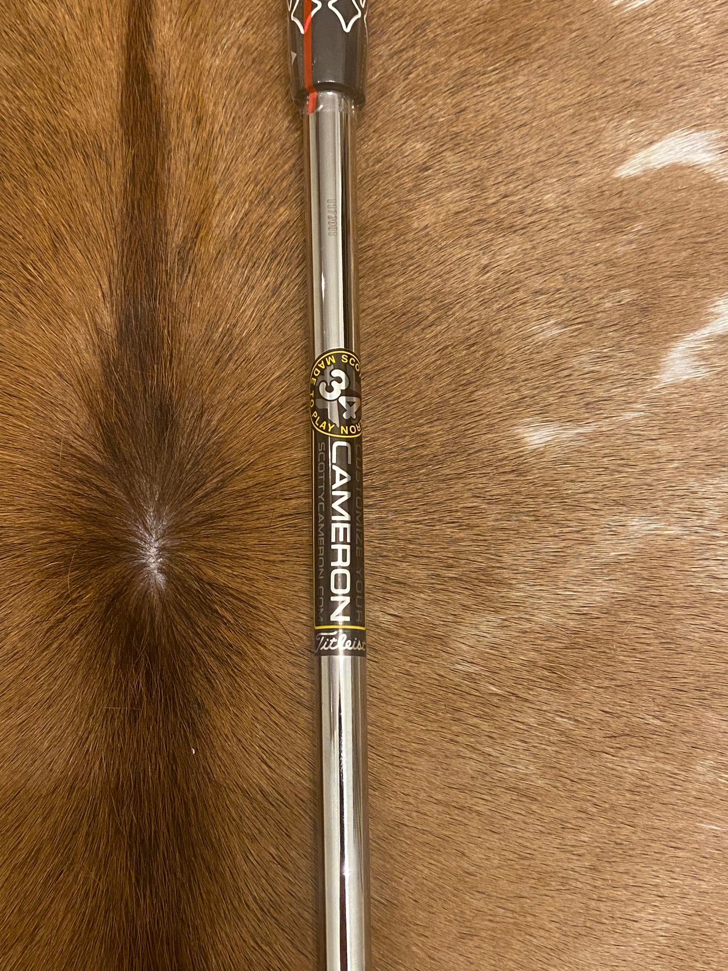 Scotty Cameron .390 Shaft + PHANTOM Black and White Pistolero Plus Grip