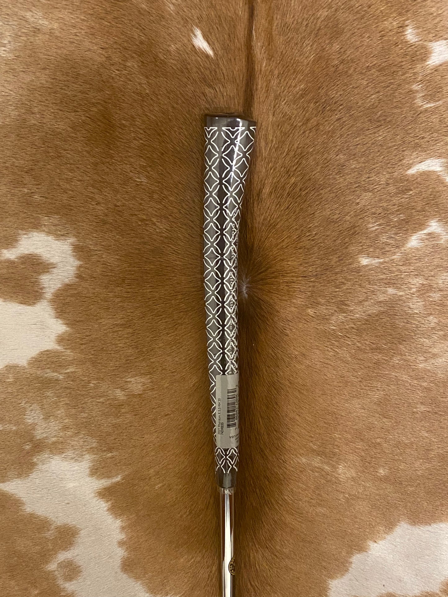 Scotty Cameron .390 Shaft + PHANTOM Black and White Pistolero Plus Grip